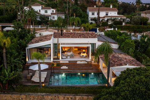 Māja pārdošanā Nueva Andalucia, Malaga, Spānijā 5 istabas, 365 m2 Nr. 109503 - attēls 1