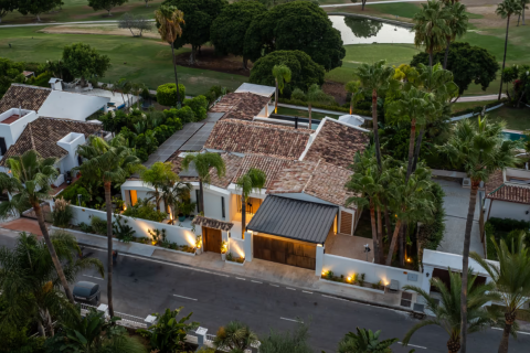 Māja pārdošanā Nueva Andalucia, Malaga, Spānijā 5 istabas, 365 m2 Nr. 109503 - attēls 17