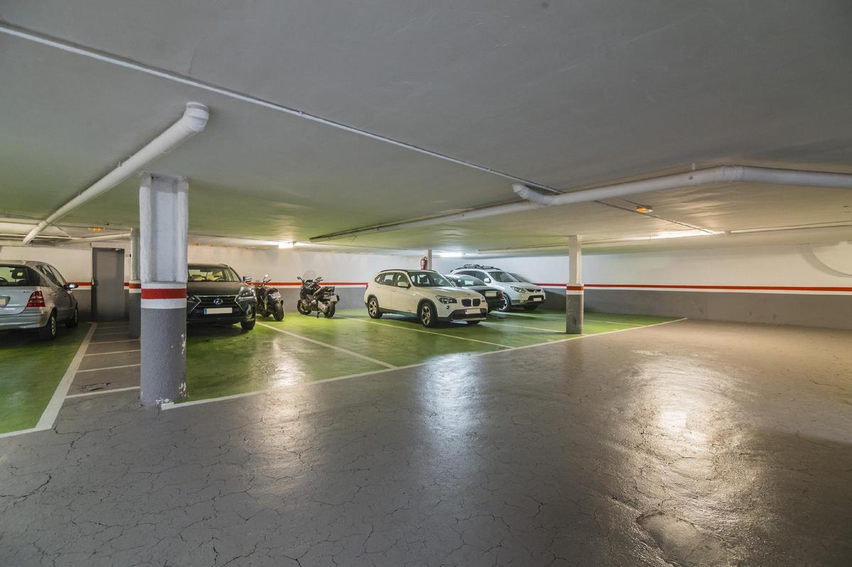 Appartamento a Barcelona, Spagna 5 camere da letto, 273 mq. N° 21902