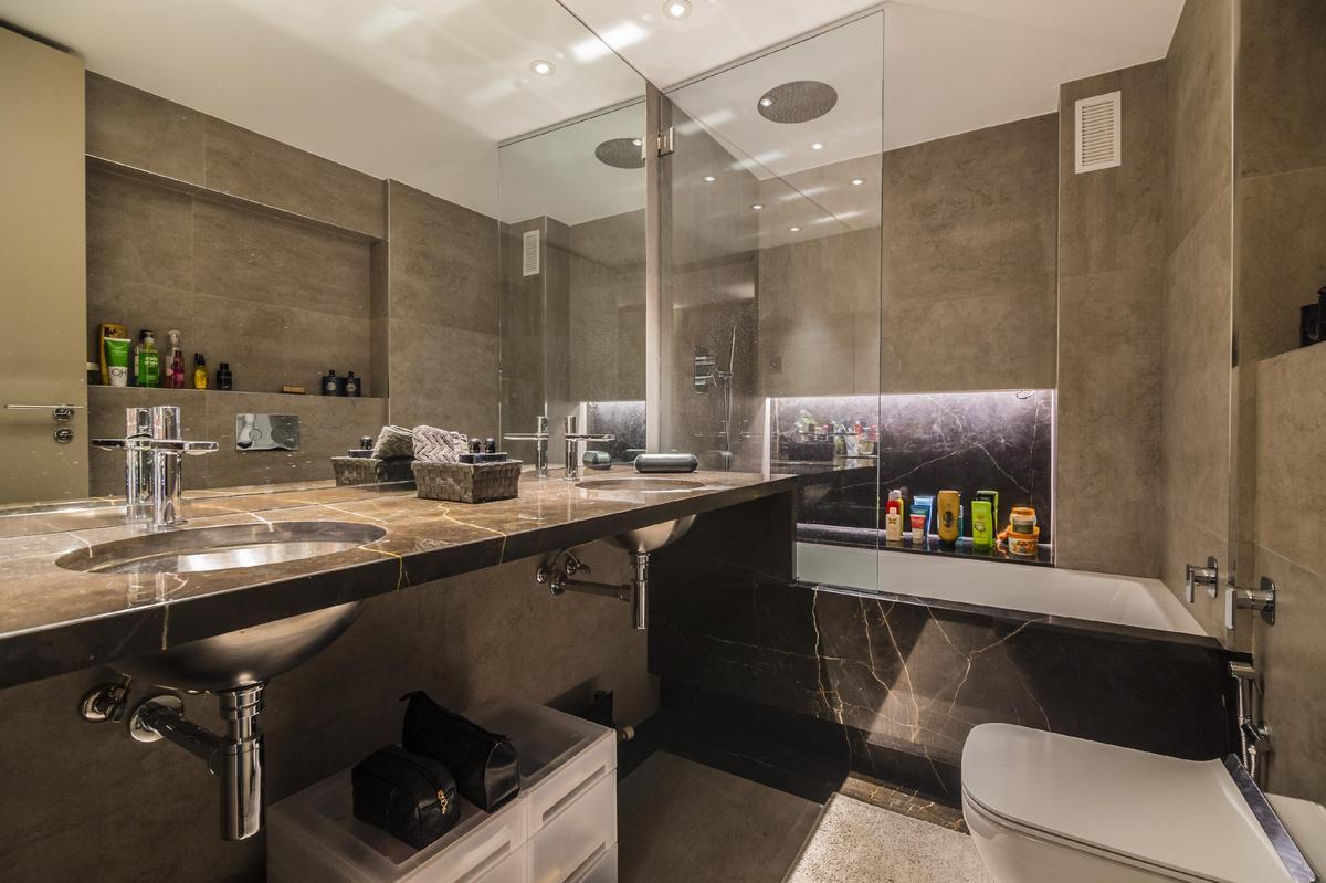 Appartamento a Barcelona, Spagna 5 camere da letto, 273 mq. N° 21902