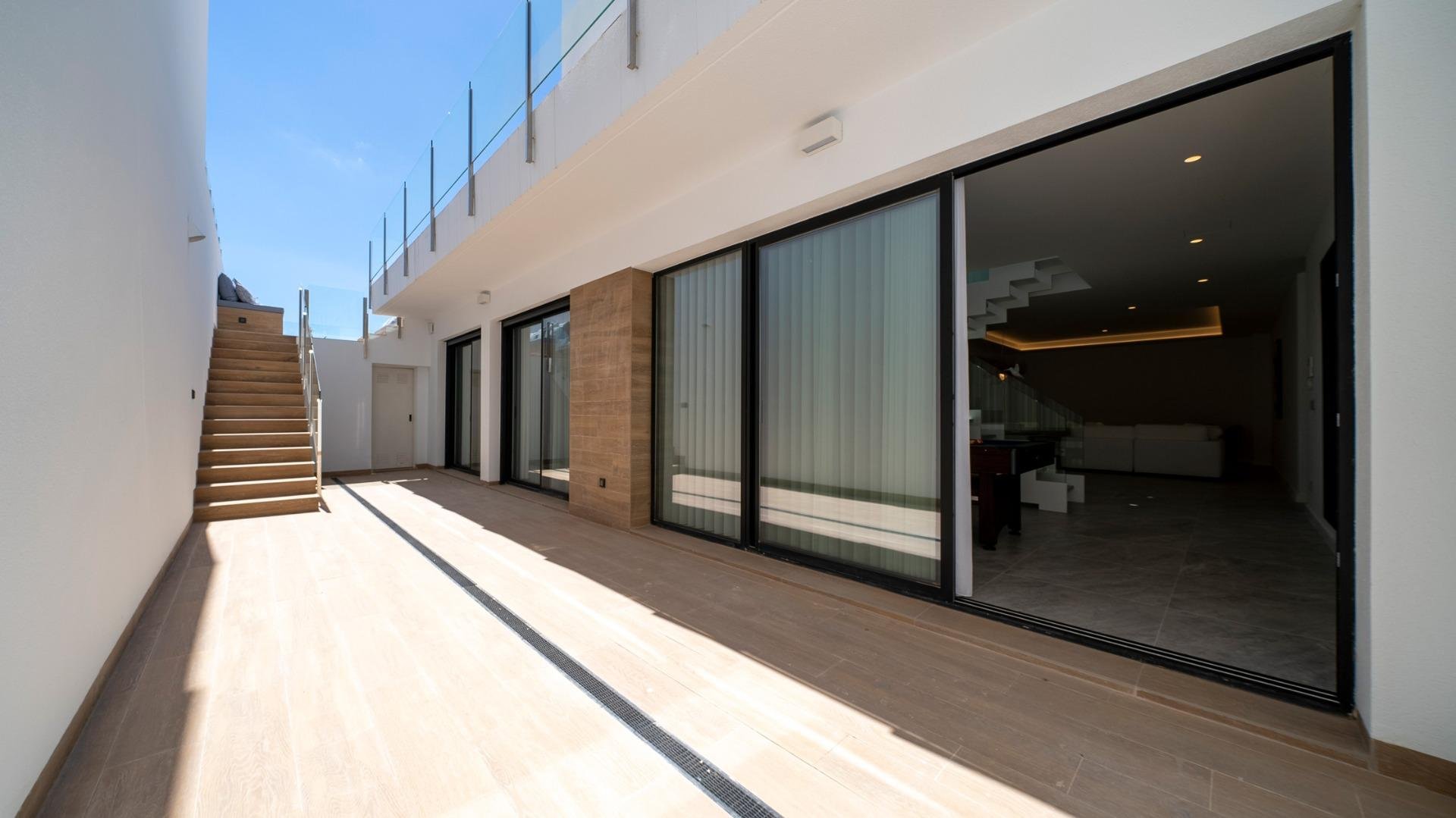 Villa in Finestrat, Alicante, Spain 4 bedrooms, 486 sq.m. No. 99141
