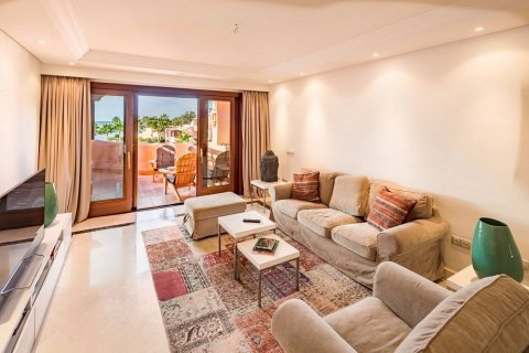 Wohnung zum Verkauf Estepona, Malaga, Spanien 3 Schlafzimmer, 155 m2 Nr. 21545 - Foto 5