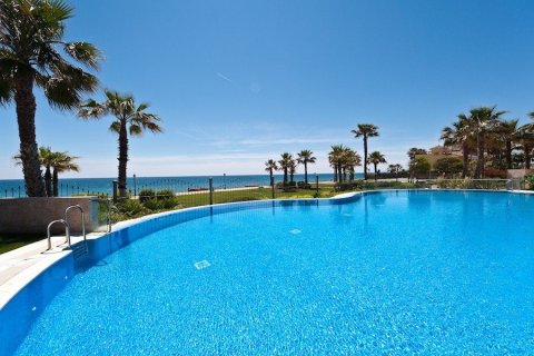 Wohnung zum Verkauf Estepona, Malaga, Spanien 3 Schlafzimmer, 155 m2 Nr. 21545 - Foto 1