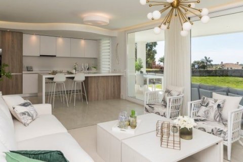 Huoneisto myytävänä Sotogrande, Cadiz, Espanja, 2 makuuhuonetta, 126 m2 No. 22145 - kuva 6
