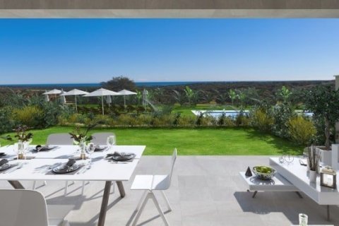 Huoneisto myytävänä Sotogrande, Cadiz, Espanja, 2 makuuhuonetta, 126 m2 No. 22145 - kuva 2