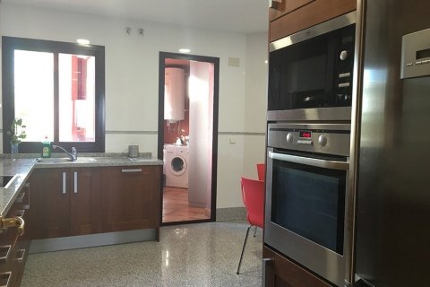 Wohnung zum Verkauf Estepona, Malaga, Spanien 3 Schlafzimmer, 141 m2 Nr. 21512 - Foto 6