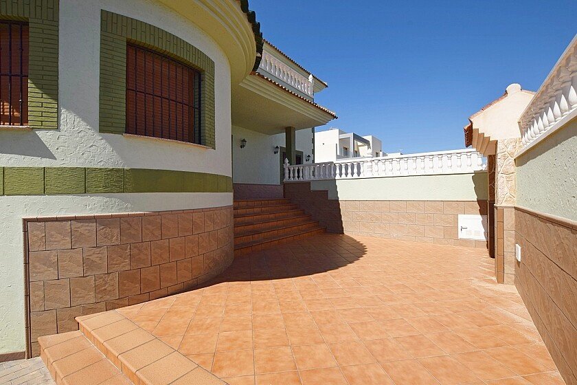 Villa in Torrevieja, Alicante, Spain 3 bedrooms, 154 sq.m. No. 103639
