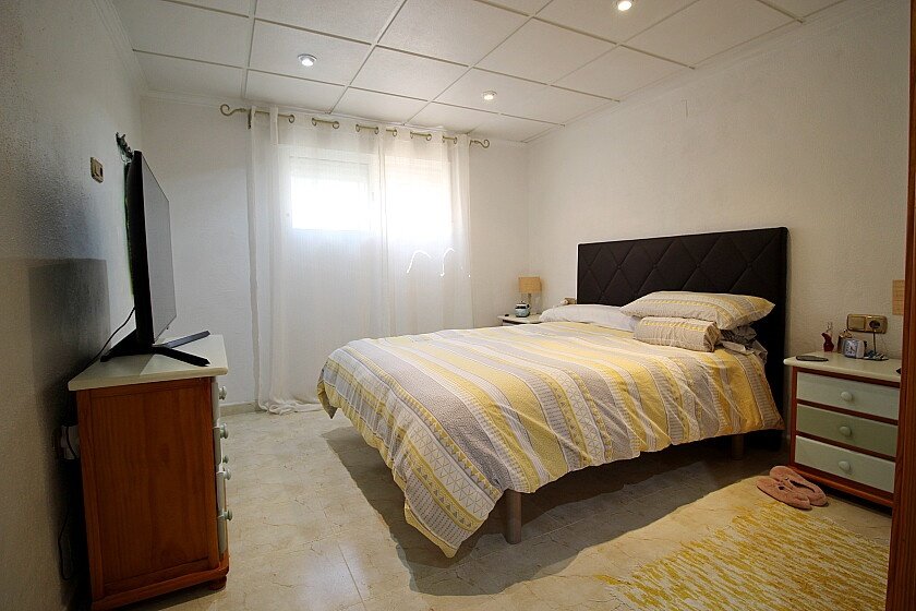 Villa a Villamartin, Alicante, Spagna 5 camere da letto, 187 mq. N° 111397