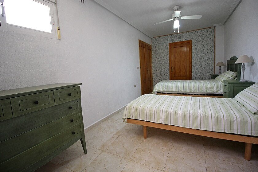 Villa a Villamartin, Alicante, Spagna 5 camere da letto, 187 mq. N° 111397
