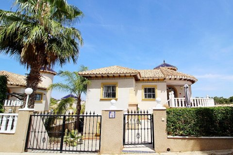 Villa à vendre Villamartin, Alicante, Espagne, 5 chambres, 187 m2 No. 111397 - photo 4