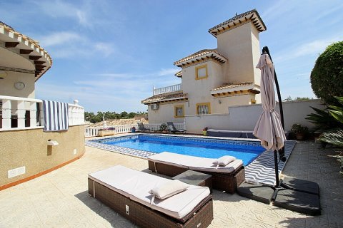 Villa à vendre Villamartin, Alicante, Espagne, 5 chambres, 187 m2 No. 111397 - photo 1