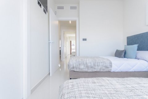 Bungalo pārdošanā Torrevieja, Alicante, Spānijā 2 istabas, 63 m2 Nr. 111450 - attēls 15