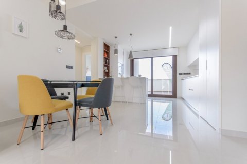 Bungalo pārdošanā Torrevieja, Alicante, Spānijā 2 istabas, 63 m2 Nr. 111450 - attēls 5