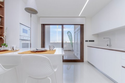 Bungalo pārdošanā Torrevieja, Alicante, Spānijā 2 istabas, 63 m2 Nr. 111450 - attēls 9