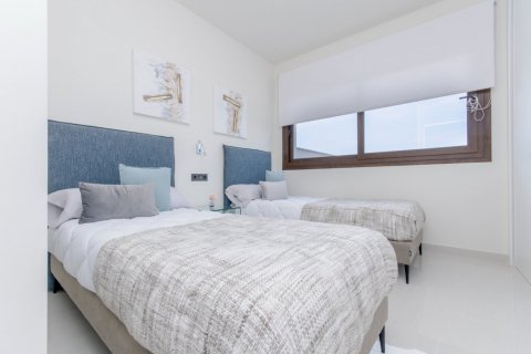 Bungalo pārdošanā Torrevieja, Alicante, Spānijā 2 istabas, 63 m2 Nr. 111450 - attēls 14