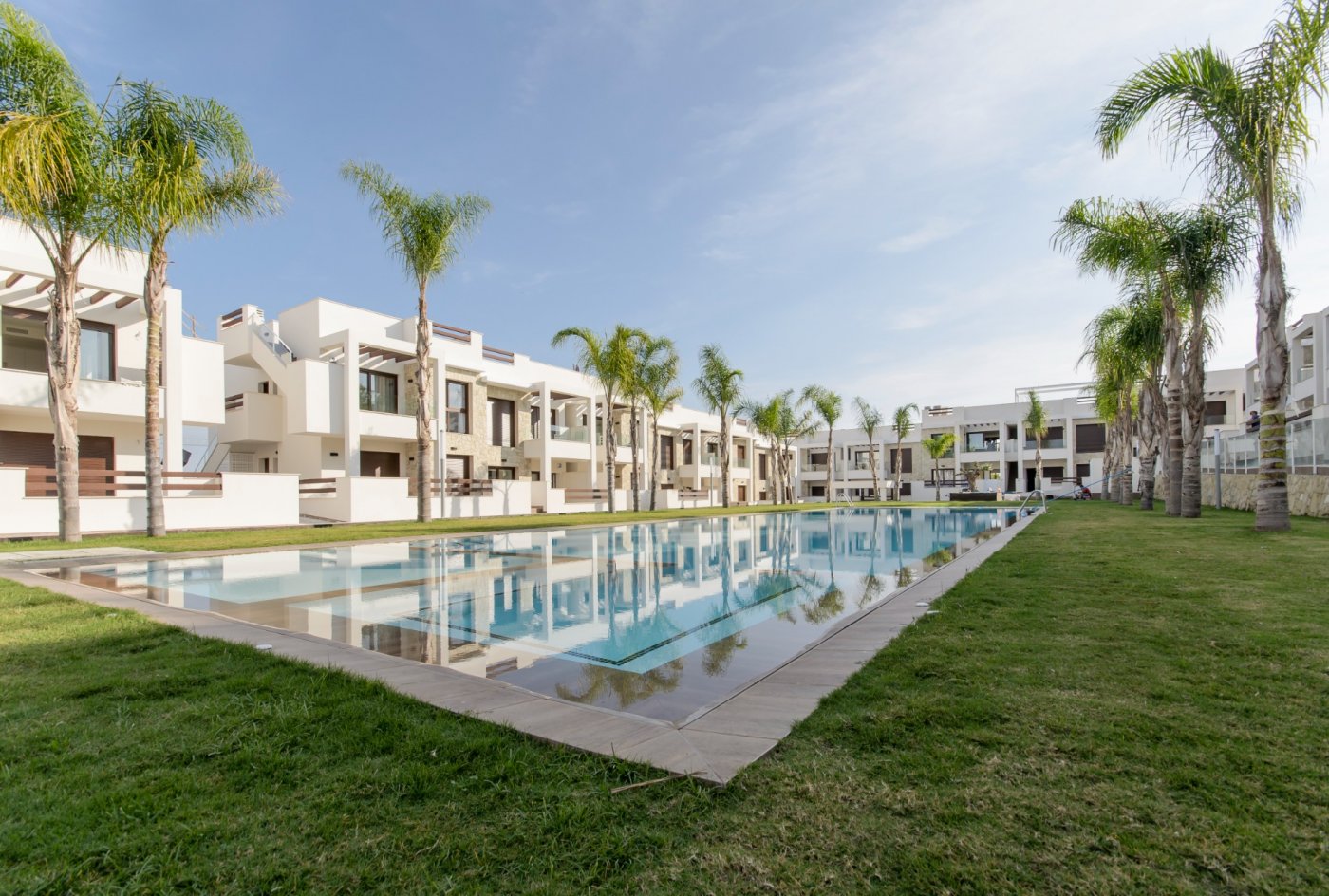 Bungalow a Torrevieja, Alicante, Spagna 2 camere da letto, 63 mq. N° 111450