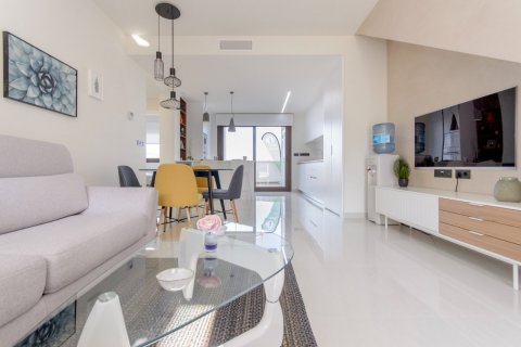 Bungalo pārdošanā Torrevieja, Alicante, Spānijā 2 istabas, 63 m2 Nr. 111450 - attēls 4