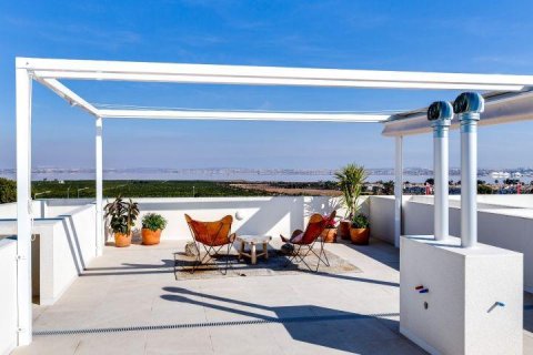 Bungalow zum Verkauf Torrevieja, Alicante, Spanien 2 Schlafzimmer, 84 m2 Nr. 111454 - Foto 3
