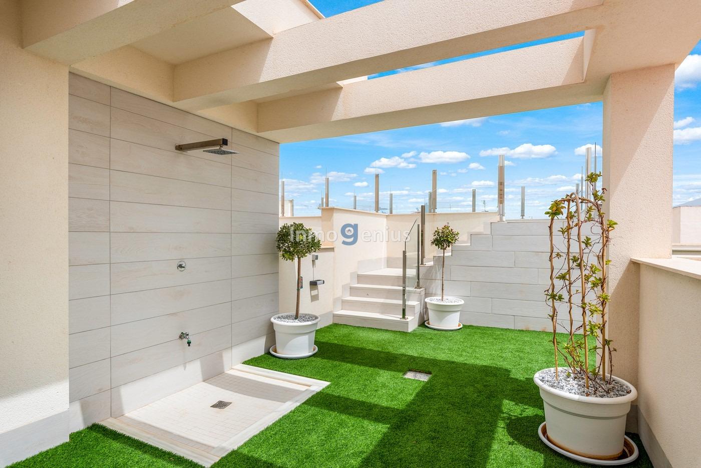 Apartment in Torrevieja, Alicante, Spain 2 bedrooms, 73 sq.m. No. 81548