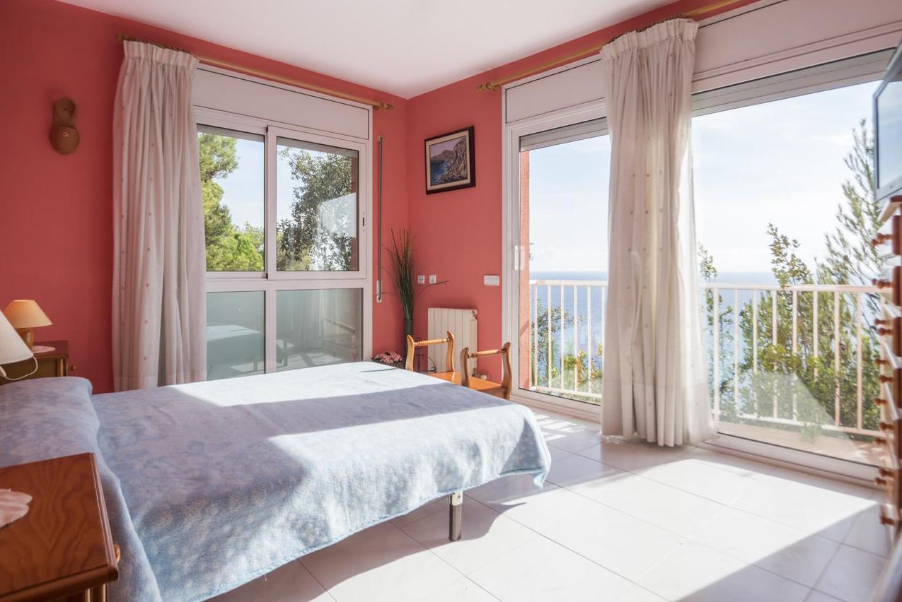 House in Blanes, Girona, Spain 4 bedrooms, 344 sq.m. No. 23054
