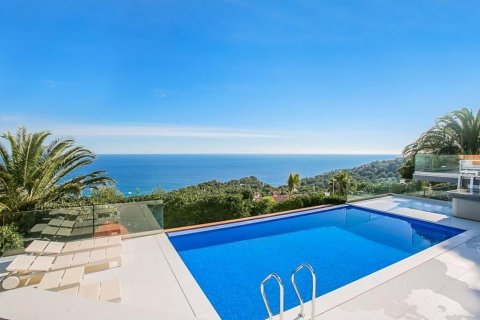 Casa in vendita Blanes, Girona, Spagna 7 camere da letto, 300 mq. N° 23056 - foto 6