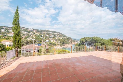 Hus till salu Blanes, Girona, Spanien 4 sovrum, 408 kvm. Nr. 23057 - foto 7