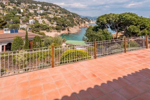 Hus till salu Blanes, Girona, Spanien 4 sovrum, 408 kvm. Nr. 23057 - foto 6