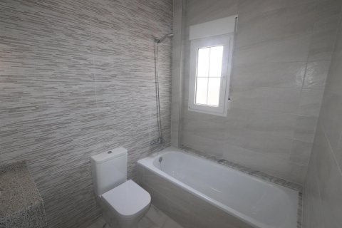 Villa in vendita Pinoso, Alicante, Spagna 4 camere da letto, 180 mq. N° 114024 - foto 30