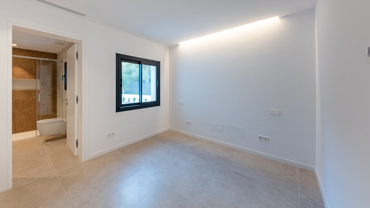 Huvila Santa Ponsa, Mallorca, Espanja 6 makuuhuonetta, 408 m2 No. 54043