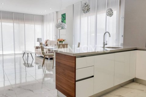 Villa for sale Orihuela, Alicante, Spain 3 bedrooms, 95 sq.m. No. 48683 - photo 30