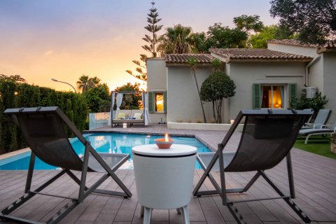 Villa in vendita Santa Ponsa, Mallorca, Spagna 4 camere da letto, 481 mq. N° 111832 - foto 1