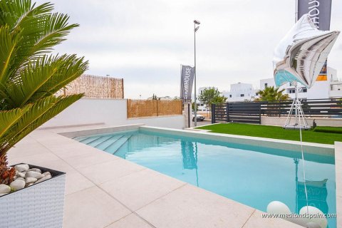 Villa for sale Villamartin, Alicante, Spain 3 bedrooms, 185 sq.m. No. 108517 - photo 13
