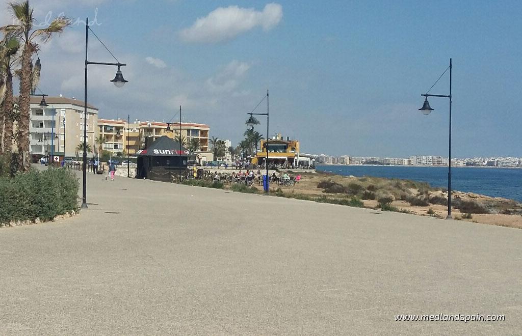 Villetta a schiera a Villamartin, Alicante, Spagna 2 camere da letto, 93 mq. N° 108515