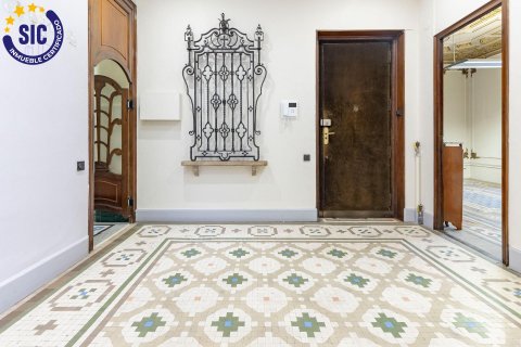 Apartment for sale Valencia, Spain 7 bedrooms, 237 sq.m. No. 130129 - photo 8