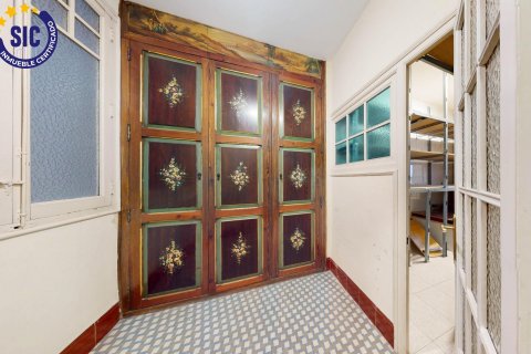 Apartment for sale Valencia, Spain 7 bedrooms, 237 sq.m. No. 130129 - photo 20