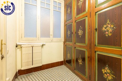 Apartment for sale Valencia, Spain 7 bedrooms, 237 sq.m. No. 130129 - photo 21