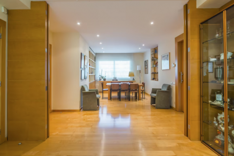 House for sale Barcelona, Spain 6 bedrooms, 686 sq.m. No. 40905 - photo 27