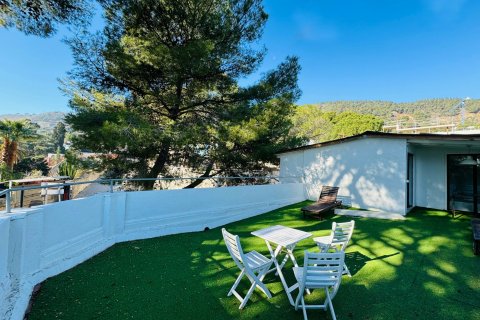 House for sale Barcelona, Spain 6 bedrooms, 214 sq.m. No. 93250 - photo 6