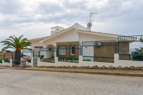 House for sale Blanes, Girona, Spain 5 bedrooms, 299 sq.m. No. 93251 - photo 2