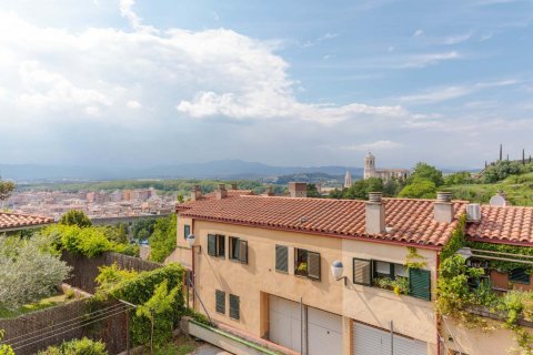 House for sale Girona, Spain 5 bedrooms, 279 sq.m. No. 22869 - photo 23
