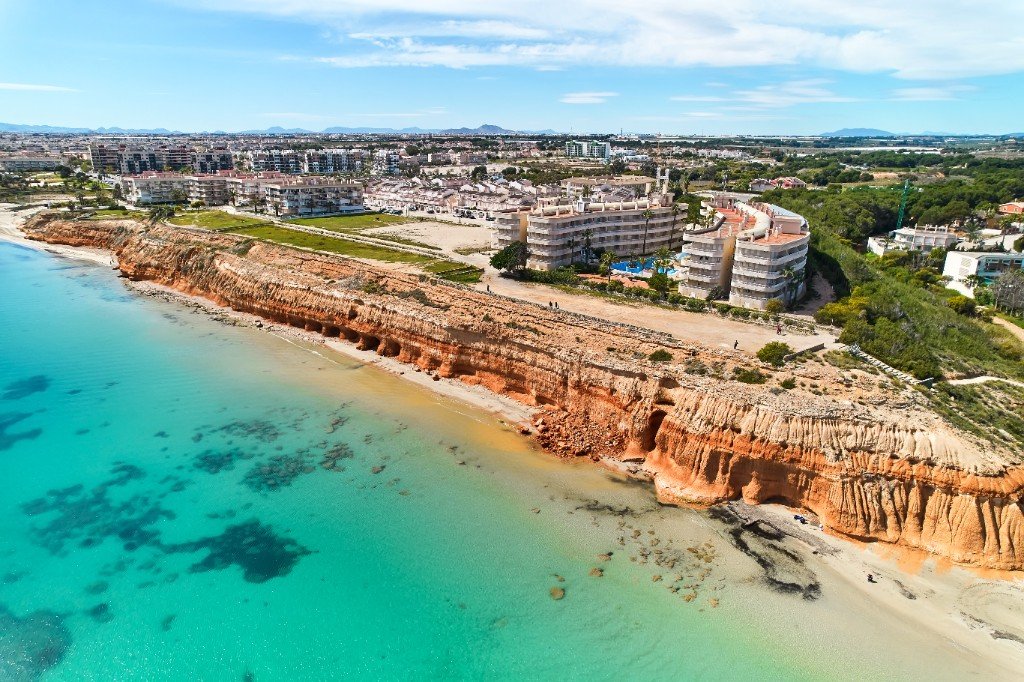 Villa en Dehesa De Campoamor, Alicante, España 4 dormitorios, 350 m2 No. 87251