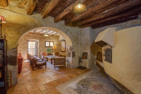 Продажа коммерческой недвижимости Жирона, Герона, Испания 8 спален, 727м2 №22613 - фото 15