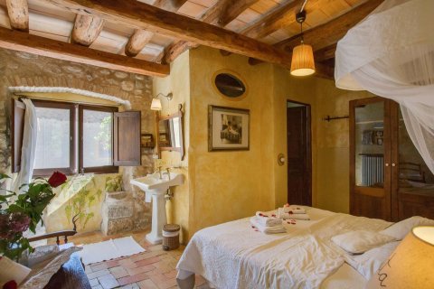 Продажа коммерческой недвижимости Жирона, Герона, Испания 8 спален, 727м2 №22613 - фото 19