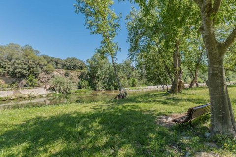 Продажа коммерческой недвижимости Жирона, Герона, Испания 8 спален, 727м2 №22613 - фото 29