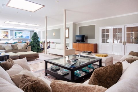 House for sale Mataro, Barcelona, Spain 8 bedrooms, 1648 sq.m. No. 22828 - photo 14