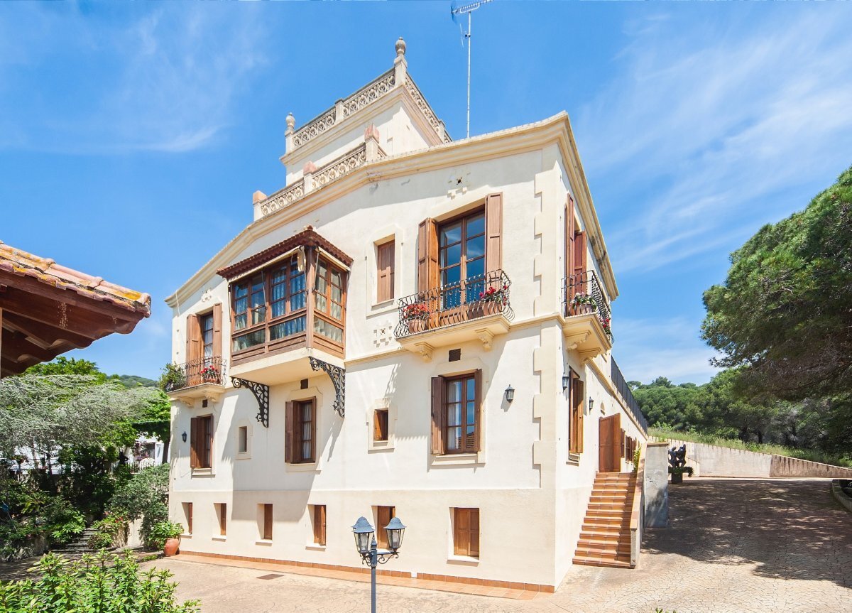 House à Mataro, Barcelona, Espagne 8 chambres, 1648 m2 No. 22828