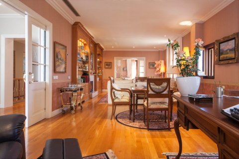 House for sale Mataro, Barcelona, Spain 8 bedrooms, 1648 sq.m. No. 22828 - photo 16