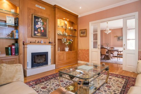 House for sale Mataro, Barcelona, Spain 8 bedrooms, 1648 sq.m. No. 22828 - photo 17