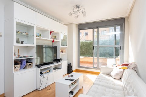 Huoneisto myytävänä Madrid, Espanja, 2 makuuhuonetta, 97 m2 No. 108016 - kuva 6