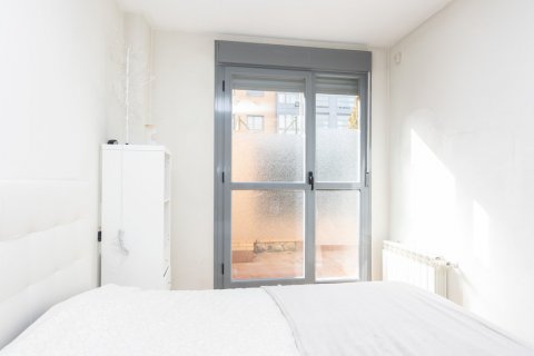 Huoneisto myytävänä Madrid, Espanja, 2 makuuhuonetta, 97 m2 No. 108016 - kuva 17